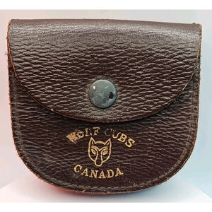 Vintage 1960s Wolf Cubs Canada Belt Pouch Scouts Brown Leather Uniform Accessory